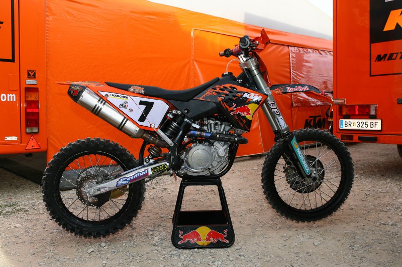 450 SXF Race RH_R Archer.jpg